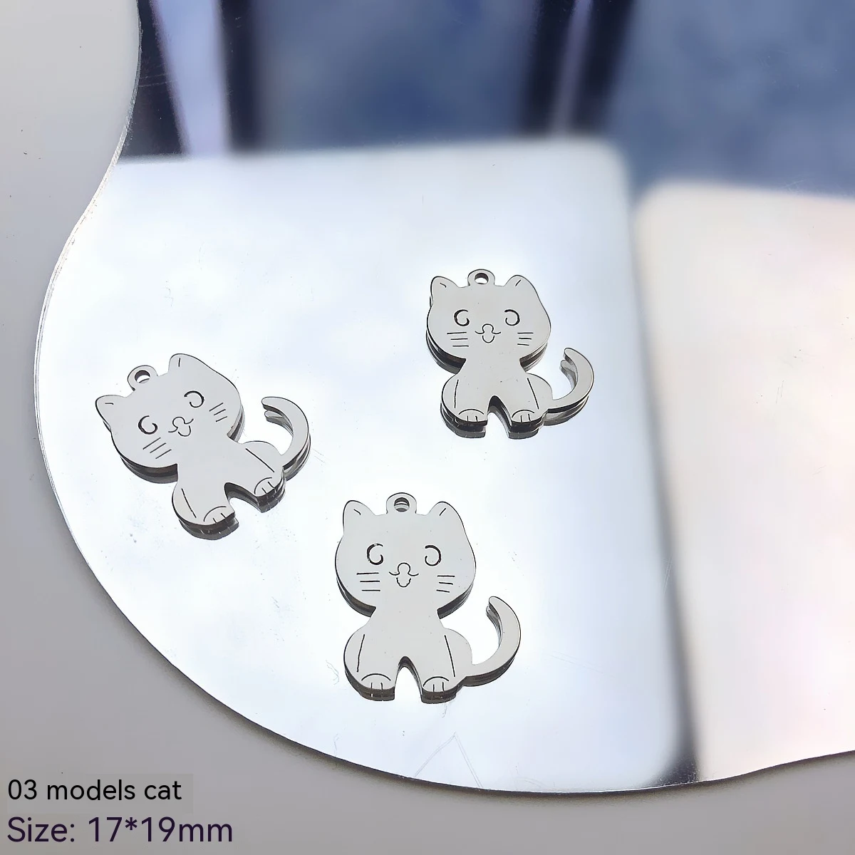 Title 10, Collier pendentif croix, papillon, ours, tendan...
