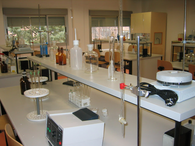 Laboratorios 06.jpg