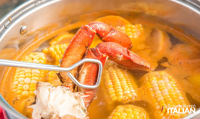 Low country boil recipe putting crab in the pot