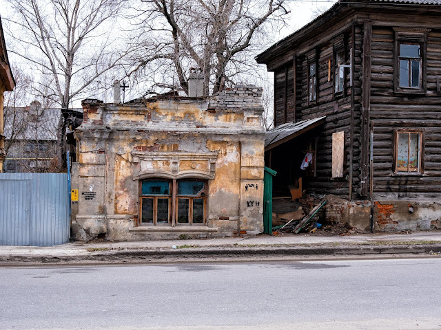 Алеши Пешкова, 41 - пристрой к зданию