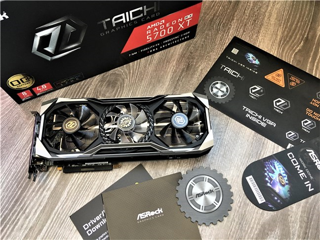 Wat zit er in de doos van de ASRock Radeon RX 5700 XT Taichi X 8G OC+