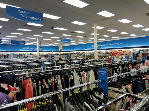 Clothing Store «Ross Dress for Less», reviews and photos, 7800 W 33rd Ave, Hialeah, FL 33018, USA