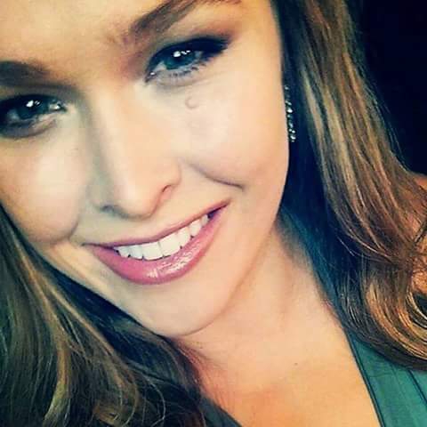 Ronda Rousey selfie image