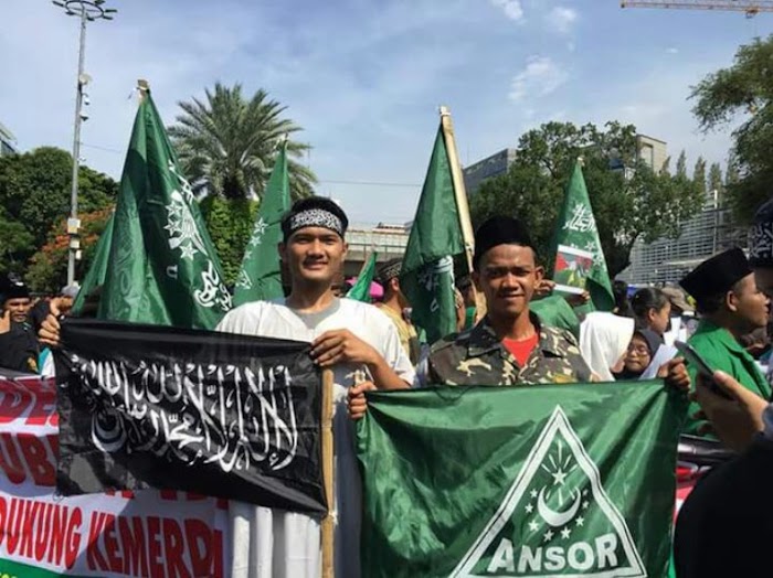 Korlap: Tidak Benar Aksi Damai Keluarga Besar NU Membawa Bendera HTI & ISIS