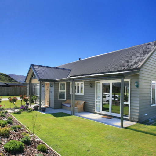 Roofline Marlborough logo