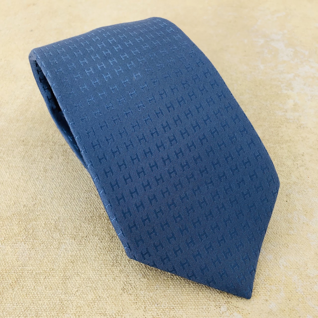 Hermès NEW 'H' Tie