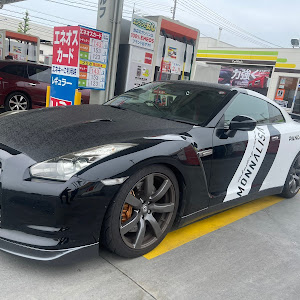 NISSAN GT-R R35