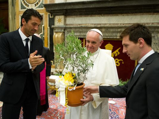 Roman catholic pope francis says messi is the world best player