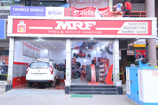 Mahavir Tyres, MRF T&S, MRF Tyres and Service Franchisee, Yavatmal, G-1 & G-2, New Nagar Parishad Market,, Azad Maidan Road,, Yavatmal (Maharastra), Maharashtra 445001, India, Car_Service, state MH