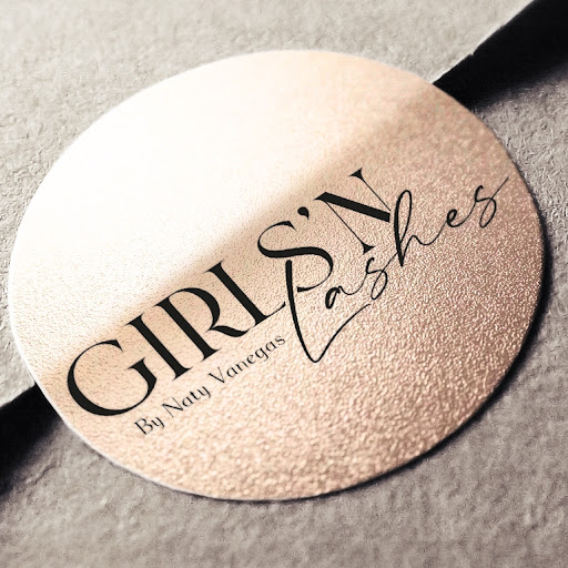 Girls'n Lashes logo