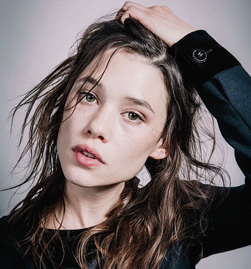 Astrid Bergès-Frisbey Awesome Profile Pictures