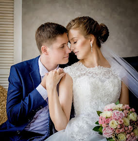 Bröllopsfotograf Evgeniya Kuznecova (jemka7). Foto av 1 januari 2020