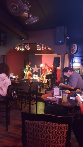 Bar «Quinns Neighborhood Bar», reviews and photos, 101 E Main St, Round Rock, TX 78664, USA