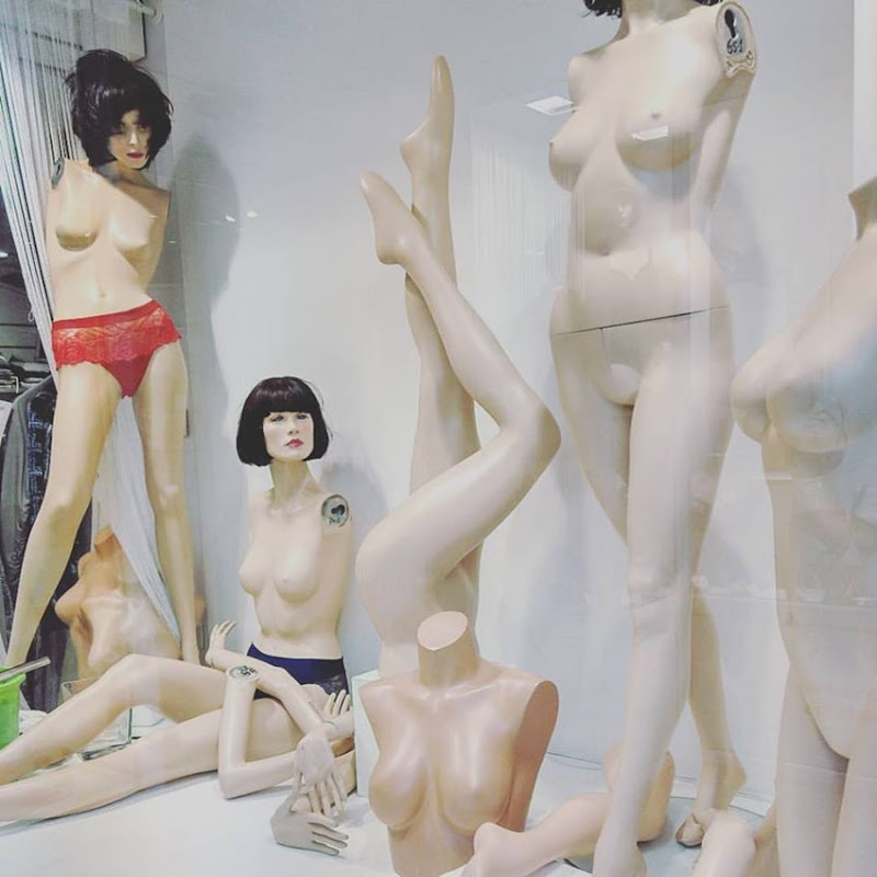 Mannequin vitrine