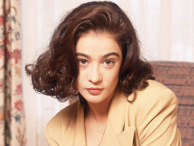 Moira Kelly Profile pictures, Dp Images, Display pics collection  Pinterest, Hi5.