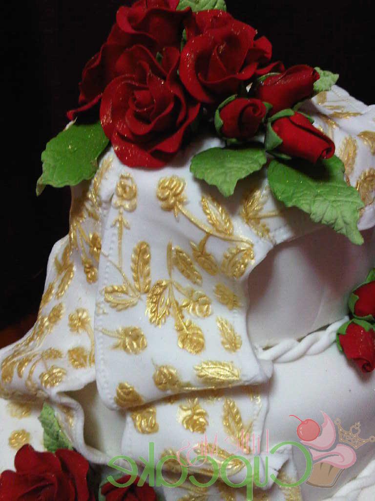 Roses Wedding Fondant Cake