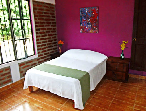 Hostal Casa Rio Cuale, Felipe Angeles 1023, Paso Ancho, 48373 Puerto Vallarta, Jal., México, Alojamiento en interiores | JAL