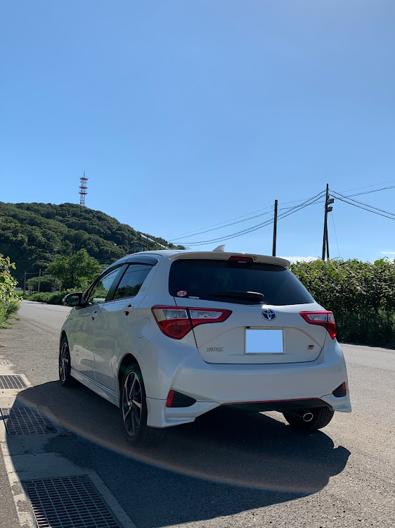 ヴィッツの8月もよろしくお願いしますに関するカスタム事例の投稿画像1枚目