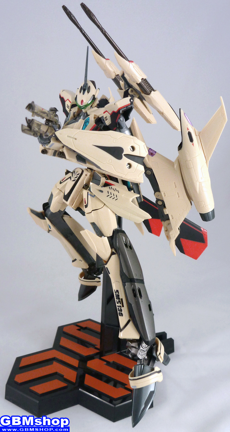 Macross Frontier YF-29 Durandal Isamu Dyson Custom Battroid Mode