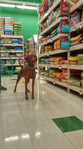 Pet Supply Store «Pet Supplies Plus», reviews and photos, 2982 S Illinois 83, Mundelein, IL 60060, USA