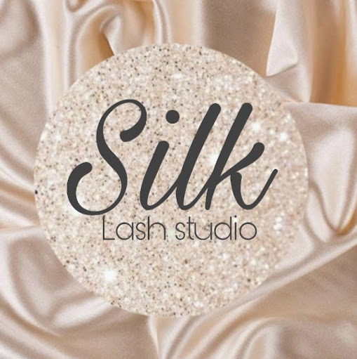 Silk Lash Studio logo