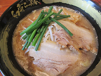 幻霜スペシャルポークのラーメンと丼、大田区池上のヨネ家