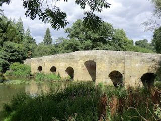 CIMG8380 Stopham Bridge