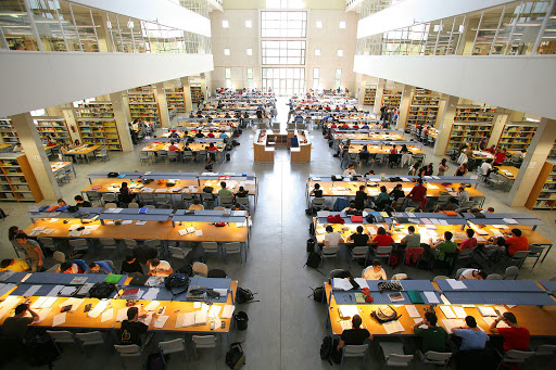 T: “Як збільшити відвідуваність читачів бібліотек на 1000 %”.