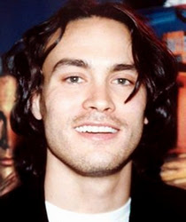 Брэндон Ли Brandon-Lee-brandon-lee-28400690-1024-768