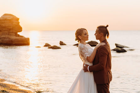 Fotograf ślubny Anya Chikita (anyachikita). Zdjęcie z 4 grudnia 2019