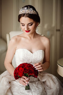 Wedding photographer Olga Kochetova (okochetova). Photo of 7 February 2020