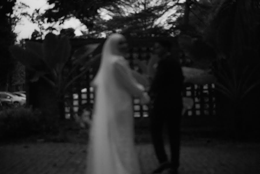 Fotógrafo de casamento Haiqal Fitri (sekepingdua). Foto de 26 de outubro 2023