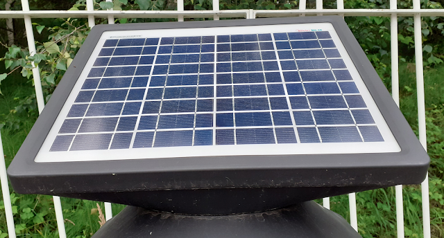 Panel solar para la obtención de energía eléctrica.