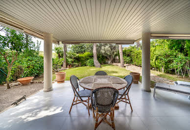 Appartement avec terrasse et piscine 2