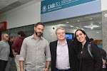 O conselheiro Júlio Bentes entre Gabriel Poppe e Úrsula Rodriges da Subsecretaria de Licenciamento e Concessão de Obras de São Gonçalo. F33_7072.jpg