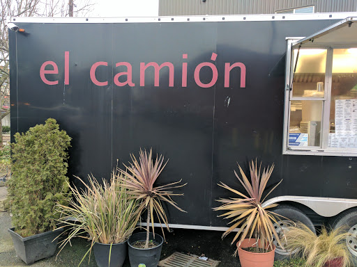 Mexican Restaurant «el camion», reviews and photos, 5314 15th Ave NW, Seattle, WA 98107, USA