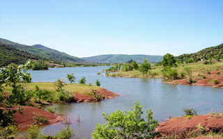 Le Lac du Salagou.