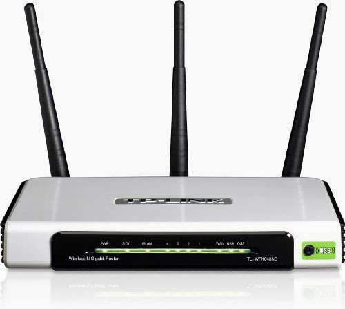  TP-http://amzn.com/dp/B002YLAUU8/?tag={refrigecompar-20} TL-WR1043ND Ultimate Wireless N300 Router , Gigabit, 300Mbps, USB port , 3 Detachable Antenna x3/ IP QoS/ QSS Button