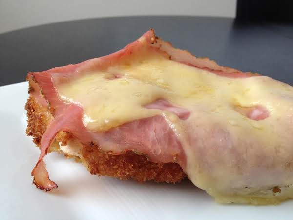 Zee's Easy Open Faced Chicken Cordon Bleu_image