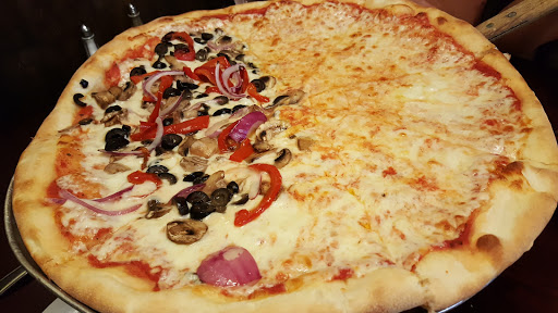 Pizza Restaurant «Ginos Real NY Pizza», reviews and photos, 2520 U.S. 17 Business, Murrells Inlet, SC 29576, USA