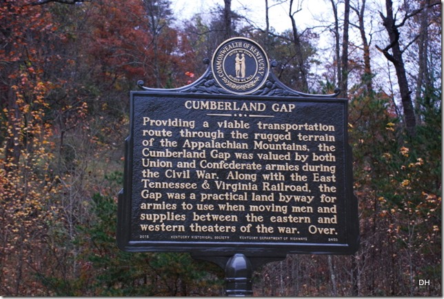 10-31-15 Cumberland Gap Saddle Hike (3)