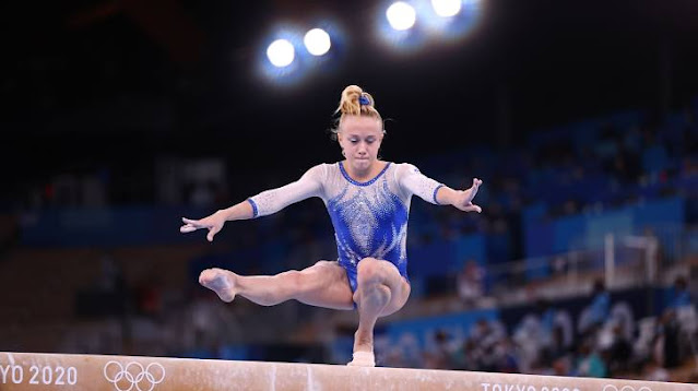 Ginastas da Seleção de Ginástica Artística Feminina fazem escala em Paris  antes do Mundial - Surto Olímpico