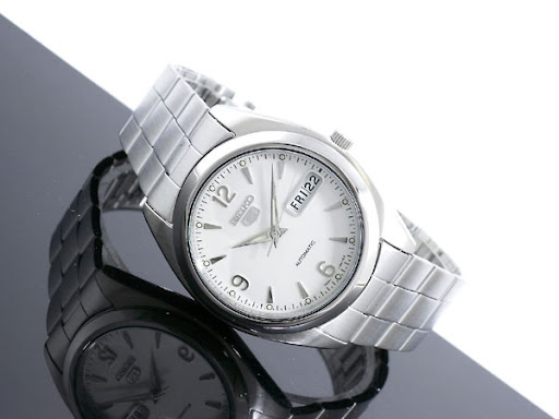 Seiko%252520Automatic%252520%25253A%252520SNX121K1