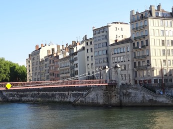 2018.08.21-055 maisons colorées du Vieux Lyon