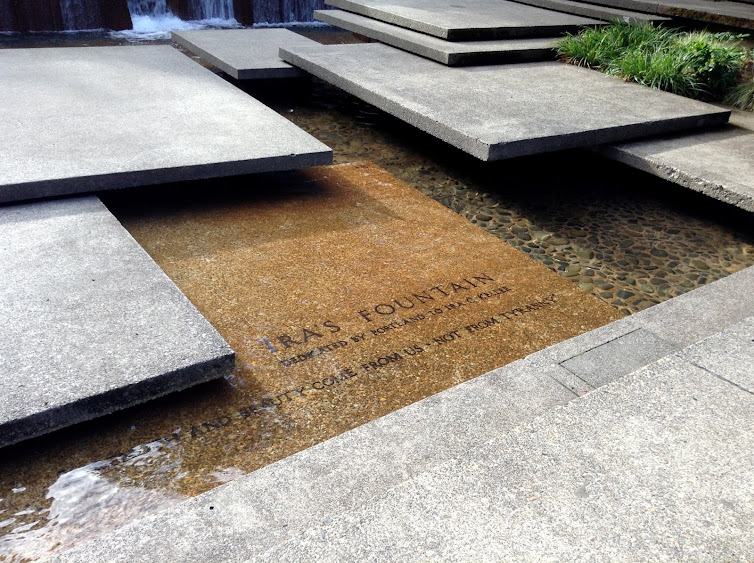 Парк фонтанов Келлера.Портланд, Орегон (Keller Fountain Park.Portland, OR)