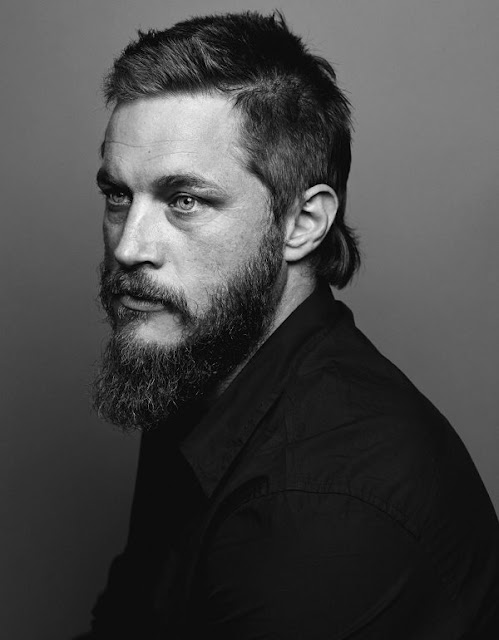 Travis Fimmel Awesome Profile Pics - Whatsapp Images