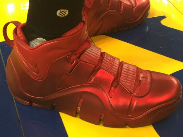 King James Shows Off Zoom LeBron IV Finals PE Full of Retro Elements