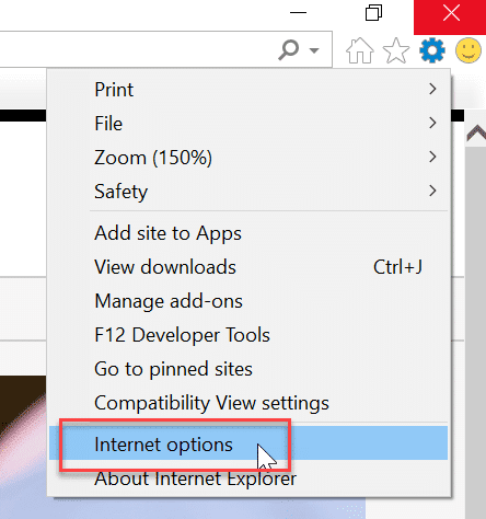 จาก Internet Explorer เลือก Settings จากนั้นคลิกที่ Internet Options