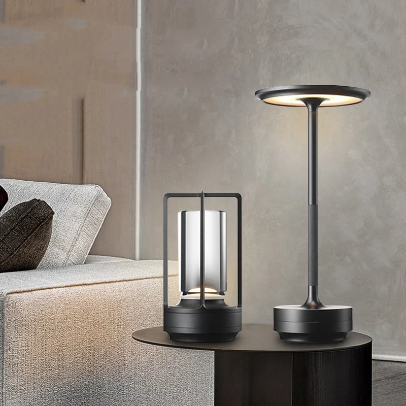 Lámpara de mesa de hongo para exteriores Industrial LED recargable por USB con atenuación sin electrodos, ideal para restaurantes y bares.