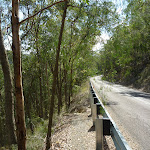 Walking beside Bumble Hill Rd (366992)